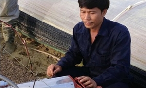 Lão nông Việt Nam chế robot khiến người Israel thán phục