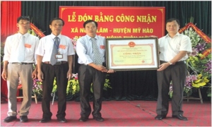 Xã Ngọc Lâm đón Bằng công nhận đạt chuẩn nông thôn mới