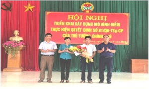Ra mắt câu lạc bộ “Nông dân với pháp luật” và tập huấn pháp luật cho cán bộ, hội viên nông dân xã Hòa Phong